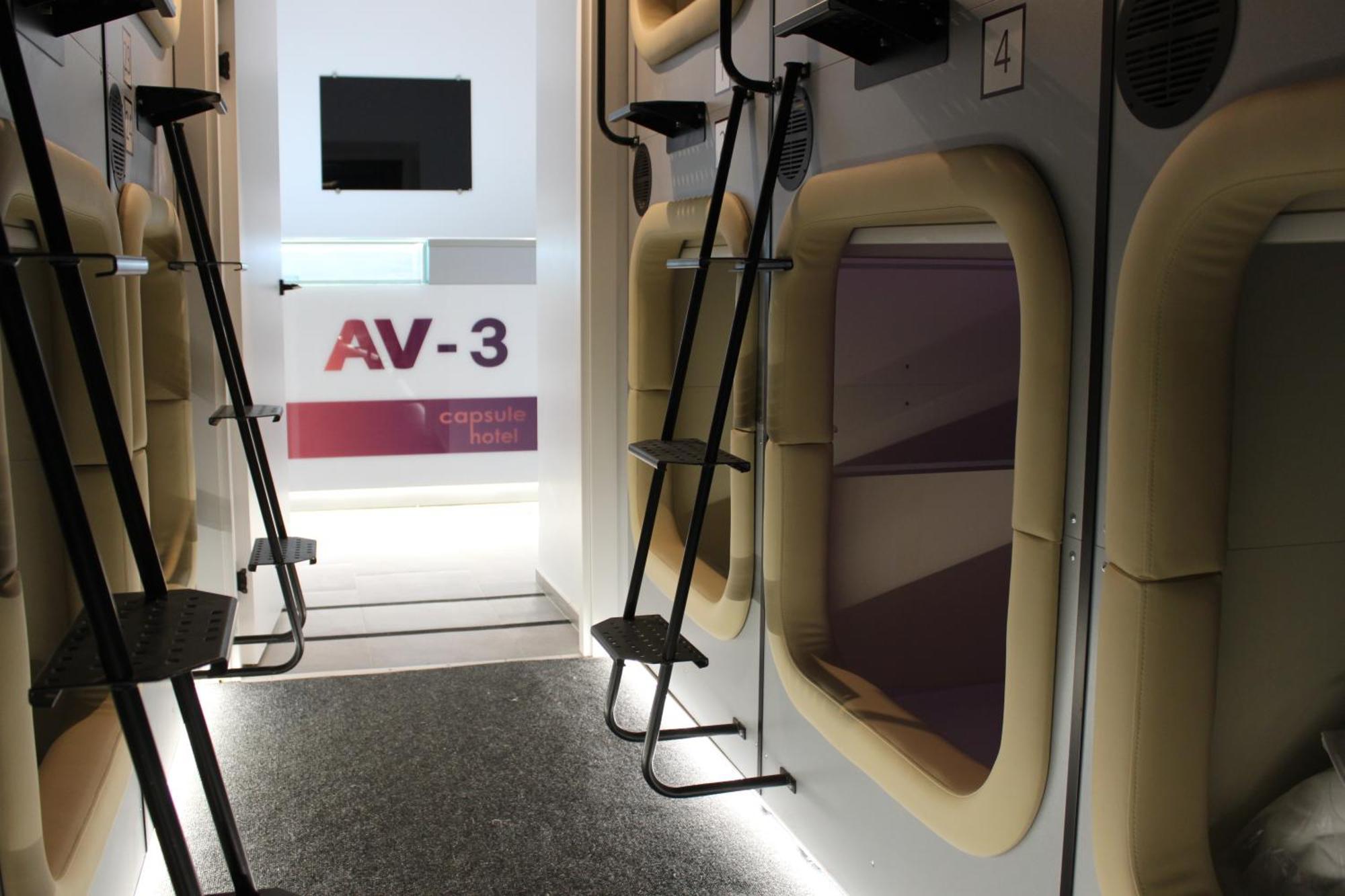 Av-3 Capsule Hotel Kyiv Exterior foto